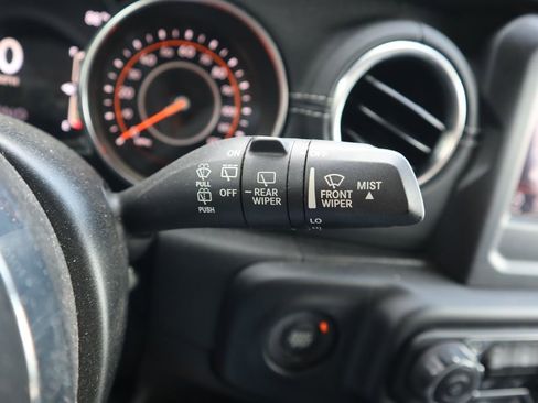 Used 2020 Jeep Wrangler Unlimited Sahara w/ LED Lighting Group image 19