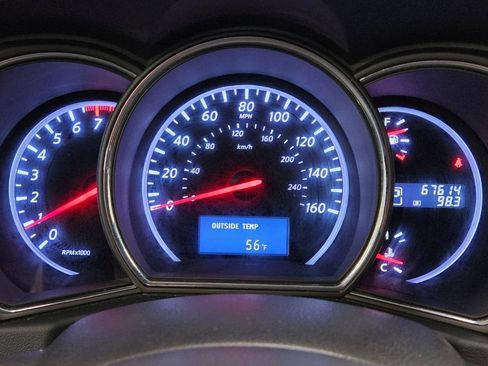 Used 2011 Nissan Murano LE image 19