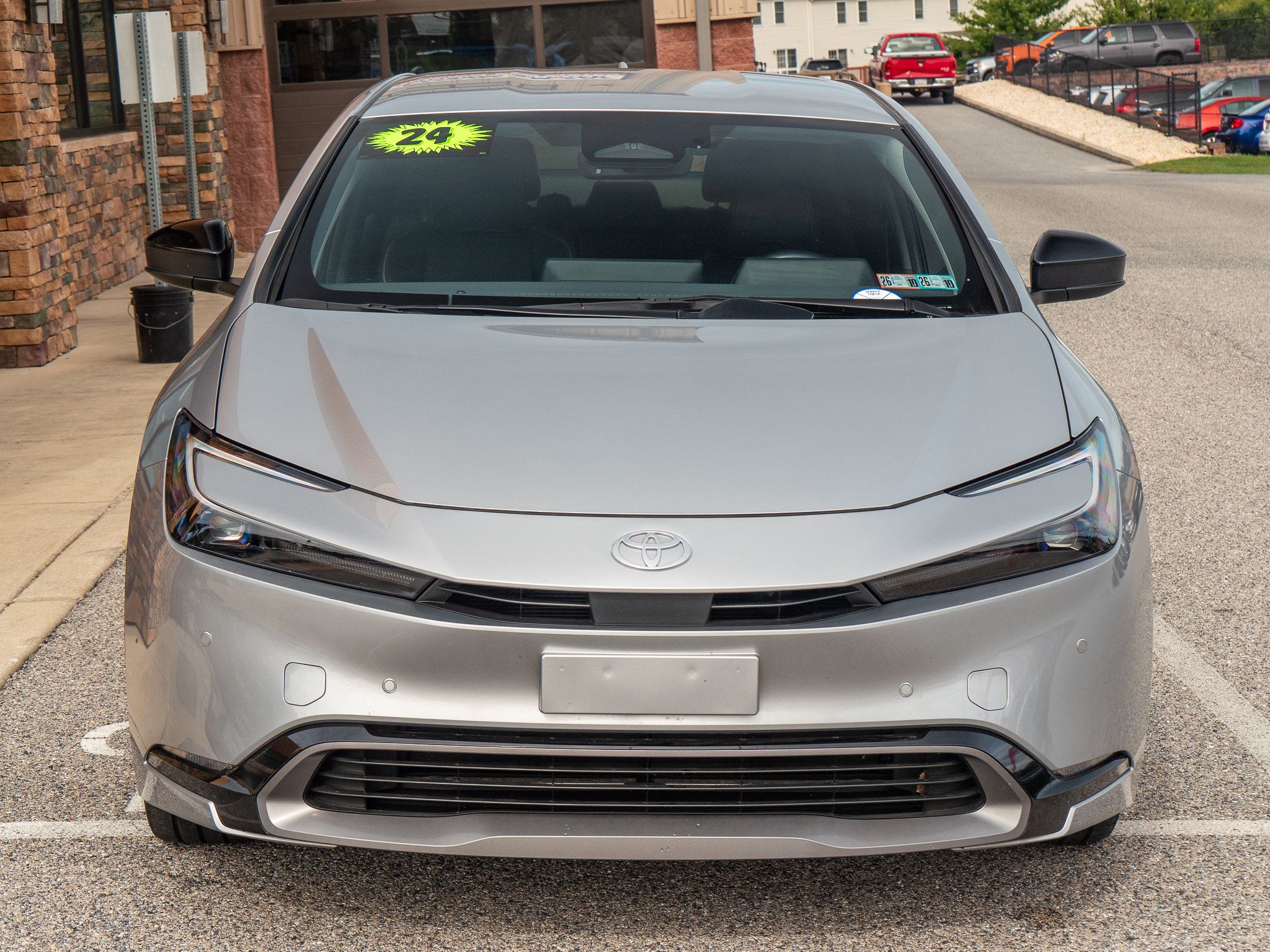 Used 2024 Toyota Prius XLE AWD/4WD image 8