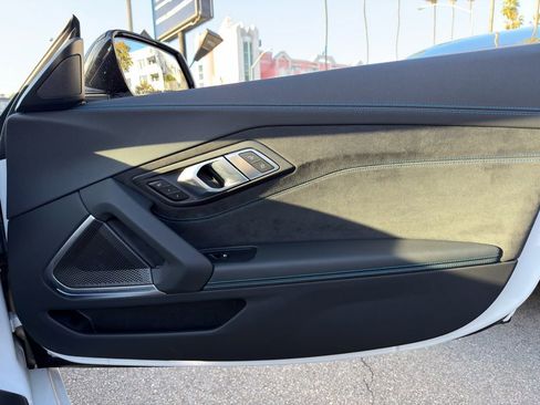 Used 2022 BMW Z4 M40i w/ Premium Package image 38