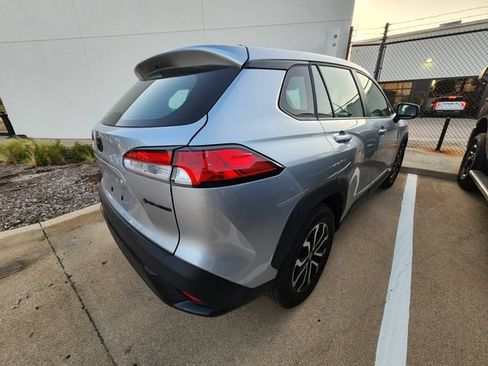 Used 2025 Toyota Corolla Cross AWD Hybrid image 4