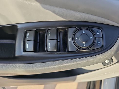 Used 2018 Chevrolet Volt LT w/ LT Driver Confidence Package image 26