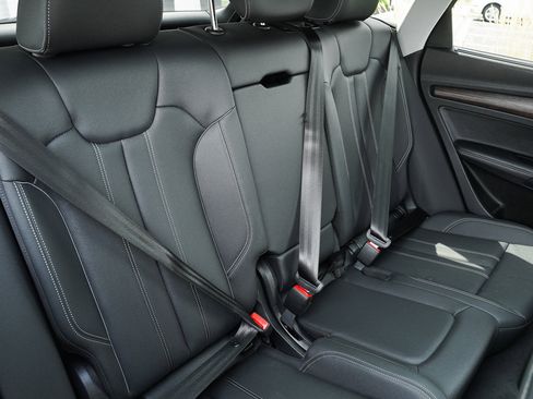 Certified 2021 Audi Q5 Prestige w/ Prestige Package image 20