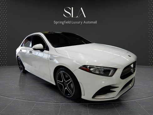 Used 2021 Mercedes-Benz A 35 AMG 4MATIC image 3