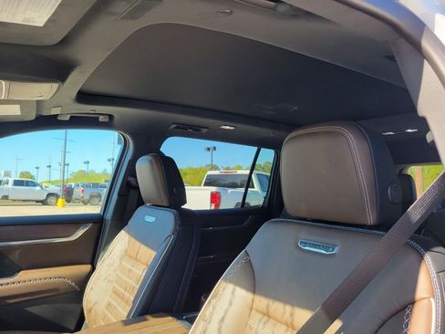 New 2026 GMC Acadia Denali Ultimate w/ LPO, Floor Liner Package FWD image 25