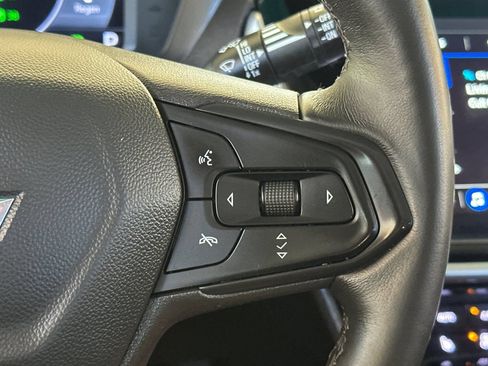 Used 2023 Chevrolet Bolt LT w/ Infotainment Package FWD image 36