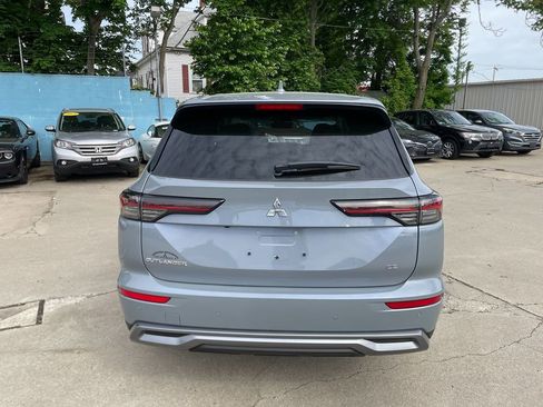 New 2026 Mitsubishi Outlander SE FWD image 6