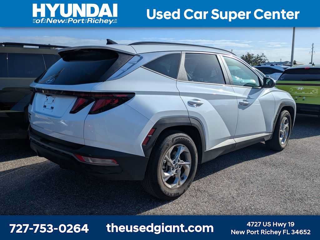 Certified 2024 Hyundai Tucson SEL FWD image 2