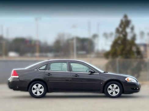 Used 2009 Chevrolet Impala LT image 7