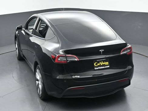 Used 2023 Tesla Model Y 2WD image 38