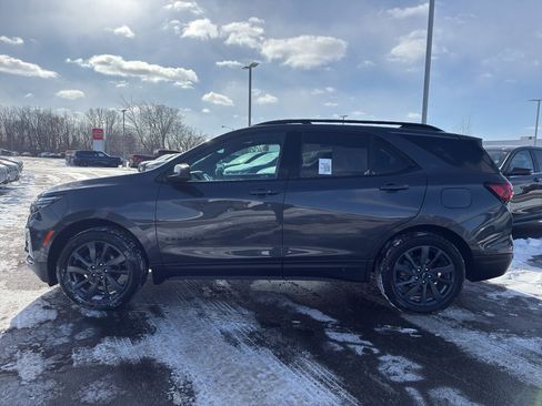 Used 2022 Chevrolet Equinox RS image 6