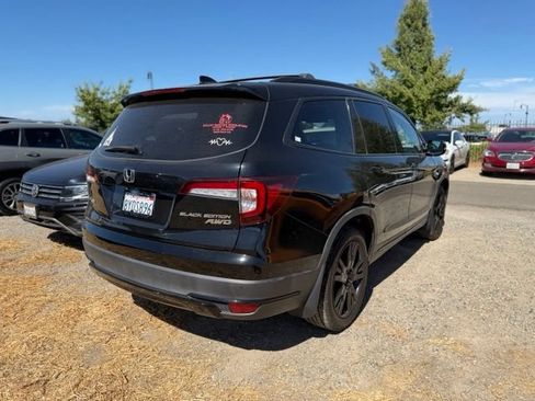 Used 2022 Honda Pilot Black Edition image 6