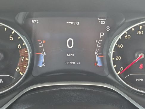 Used 2018 Jeep Compass Latitude w/ Popular Equipment Group AWD/4WD image 15