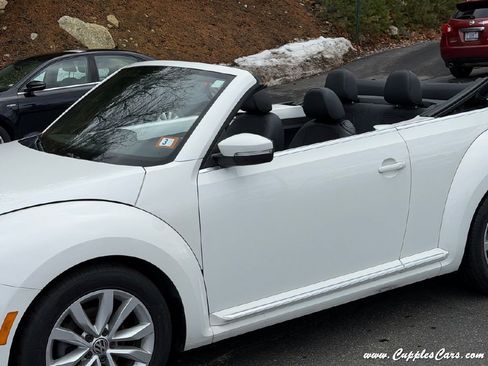 Used 2013 Volkswagen Beetle TDI image 38