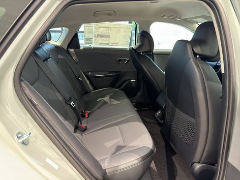 New 2026 Kia K4 EX image 21