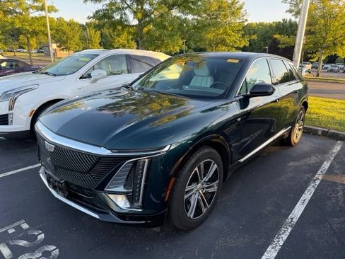 Used 2024 Cadillac Lyriq Luxury RWD image 1