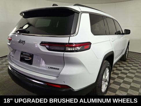 Used 2023 Jeep Grand Cherokee L Laredo AWD/4WD image 5