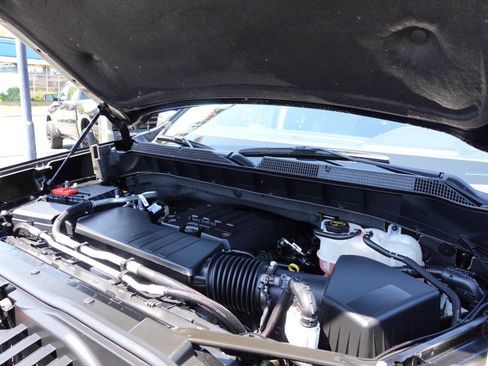 Used 2024 Chevrolet Silverado 1500 LT AWD/4WD image 55