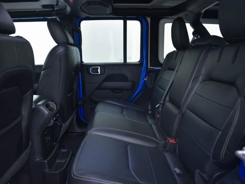 Used 2023 Jeep Wrangler Unlimited Sahara w/ Cold Weather Group image 11