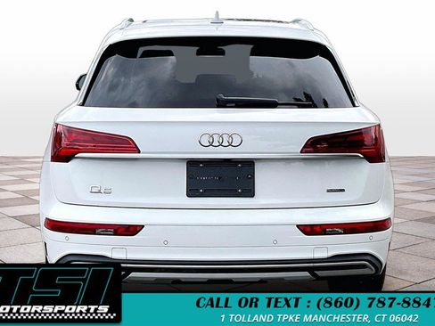 Used 2021 Audi Q5 2.0T Premium w/ Convenience Package AWD/4WD image 4