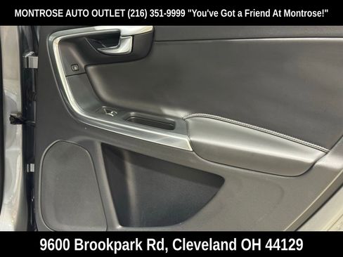 Used 2018 Volvo S60 T5 Inscription image 43