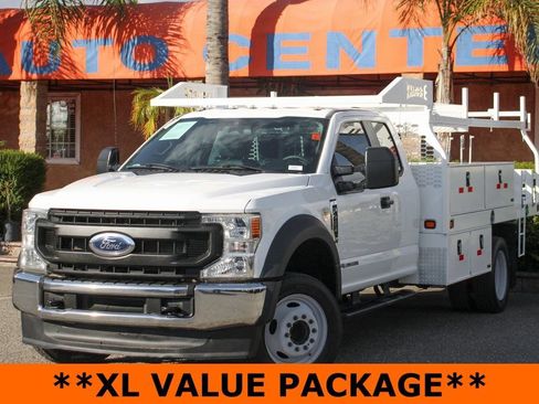 Used 2021 Ford F450 XL w/ Power Equipment Group image 4