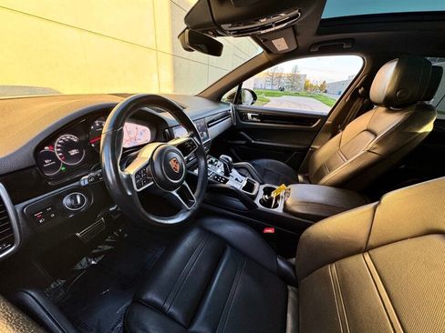Used 2019 Porsche Cayenne S AWD/4WD image 16