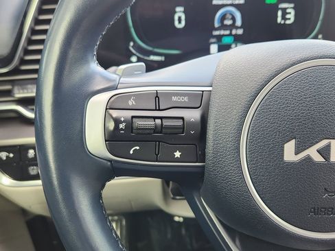 Used 2023 Kia Sportage EX image 16