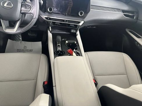Used 2025 Lexus RX 350 Premium w/ Convenience Package AWD/4WD image 21
