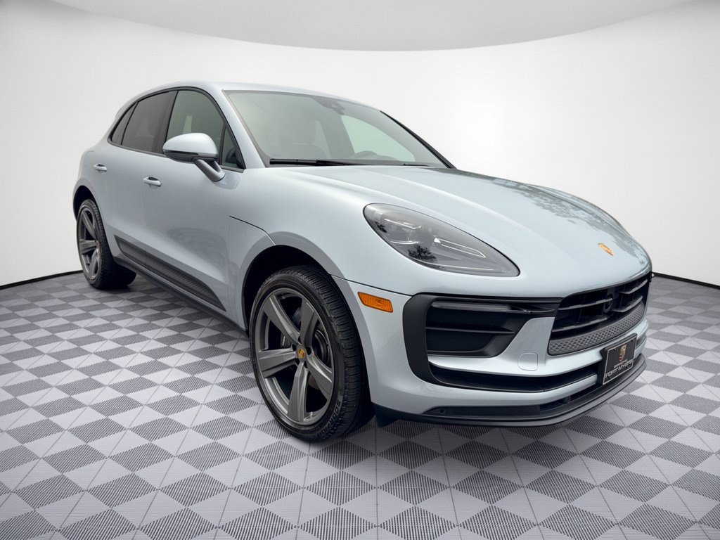 Used 2023 Porsche Macan AWD/4WD image 7