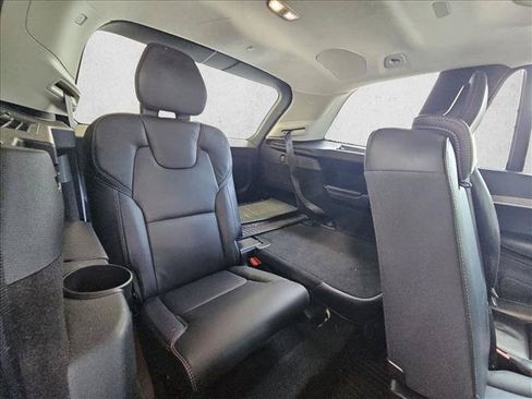 Used 2023 Volvo XC90 B6 Ultimate w/ Lounge Package AWD/4WD image 18