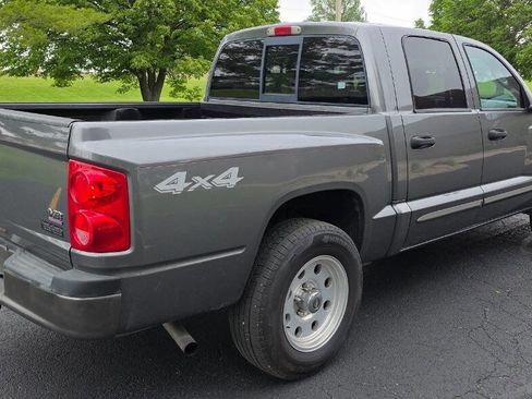 Used 2006 Dodge Dakota Laramie w/ Trailer Tow Group AWD/4WD image 3
