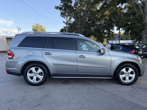 Used 2012 Mercedes-Benz GL 450 4MATIC image 4