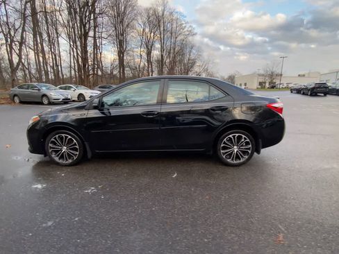 Used 2015 Toyota Corolla S image 11