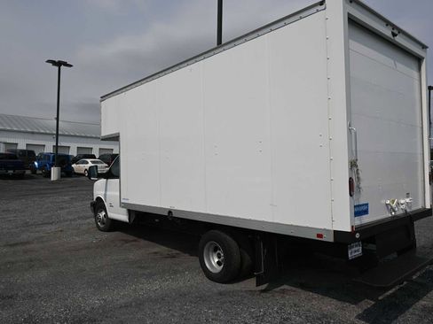 New 2024 GMC Savana 4500 w/ Power Convenience Package RWD image 25