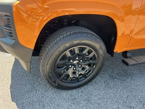 New 2026 Chevrolet Colorado W/T image 10