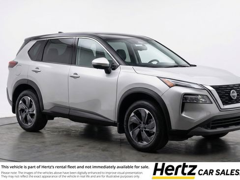 Used 2025 Nissan Rogue SV image 1