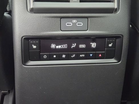 New 2026 MAZDA CX-90 Plug-In Hybrid w/ Preferred image 16