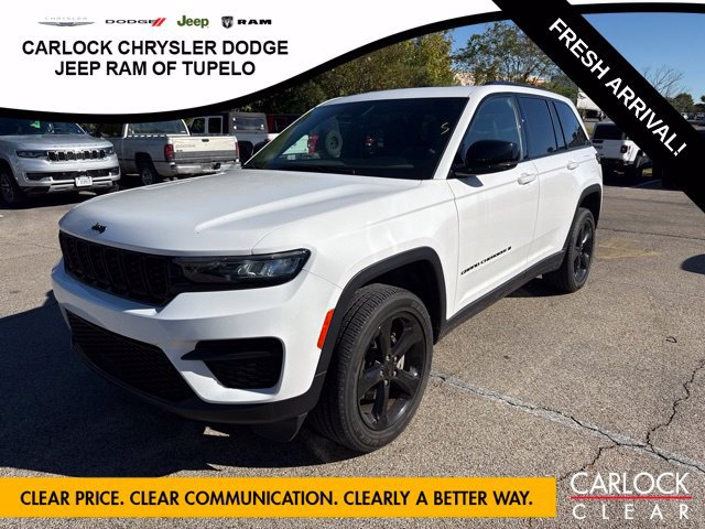 Used 2023 Jeep Grand Cherokee Altitude AWD/4WD image 1