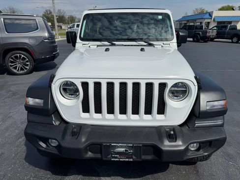 Used 2022 Jeep Wrangler Unlimited Sport w/ Sun And Sound Package image 15
