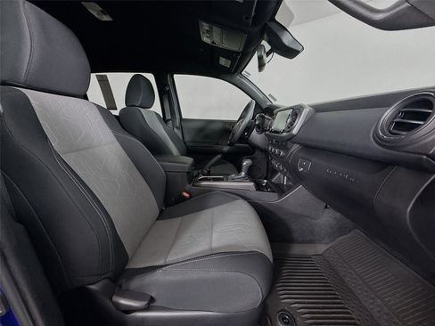 Used 2023 Toyota Tacoma TRD Sport w/ Advanced Technology Package image 45