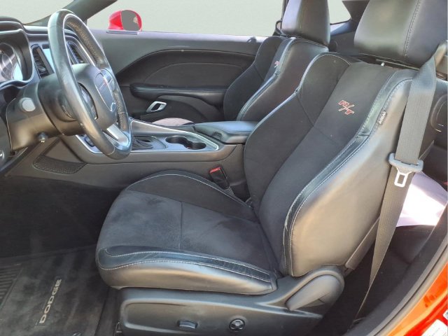 Used 2015 Dodge Challenger R/T Plus RWD image 19