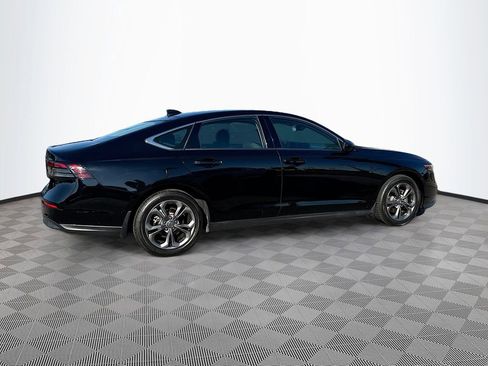 Used 2023 Honda Accord EX image 5