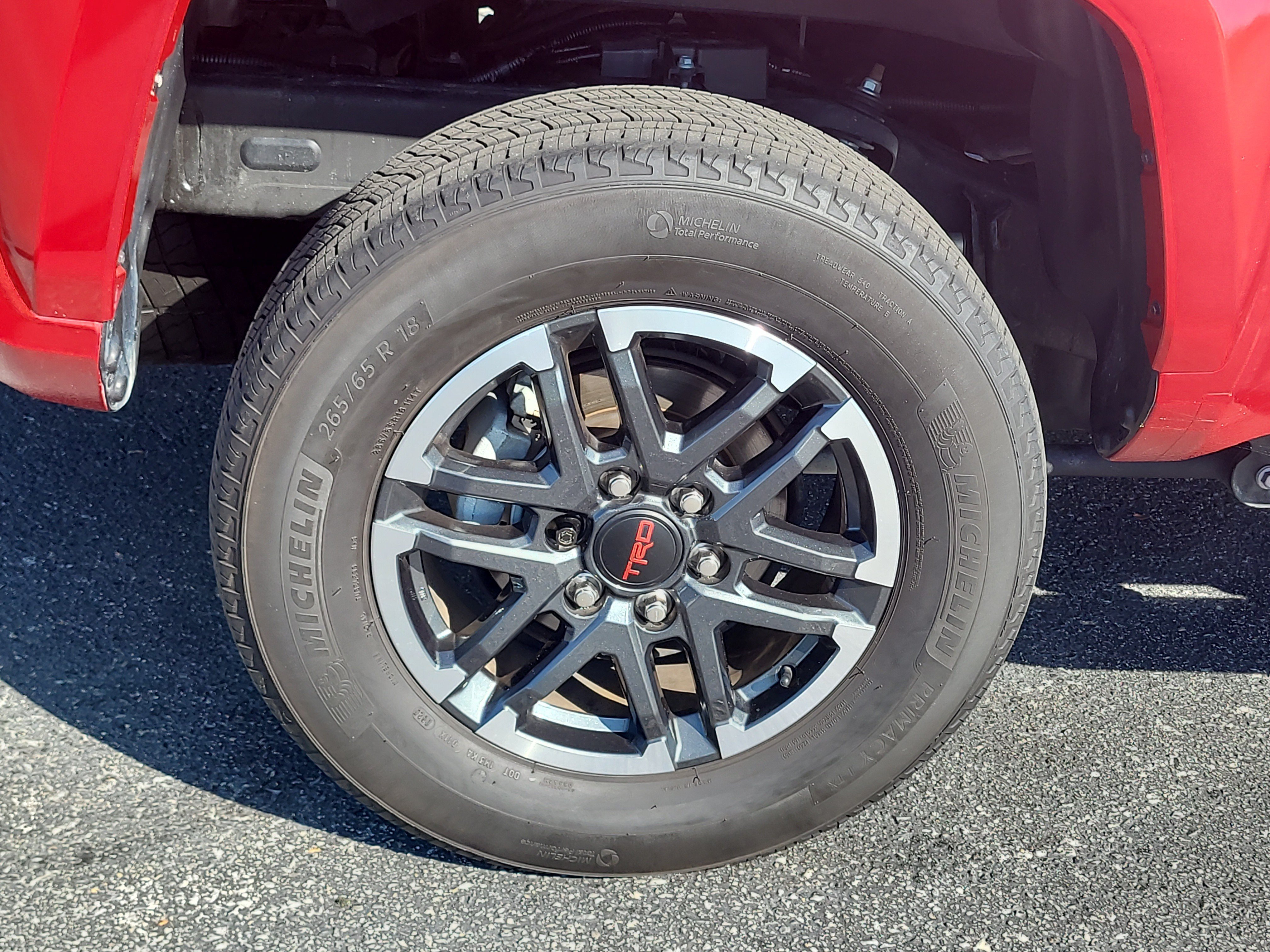 Certified 2025 Toyota Tacoma TRD Sport AWD/4WD image 10