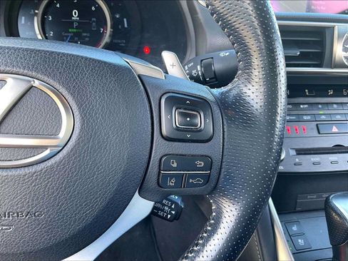 Used 2020 Lexus IS 350 F Sport w/ F Sport Package RWD image 20