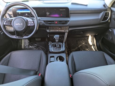 Certified 2026 Kia Seltos SX w/ SX Sunroof Package image 15