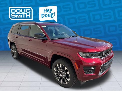 New 2025 Jeep Grand Cherokee L Overland w/ Trailer Tow Package AWD/4WD image 7