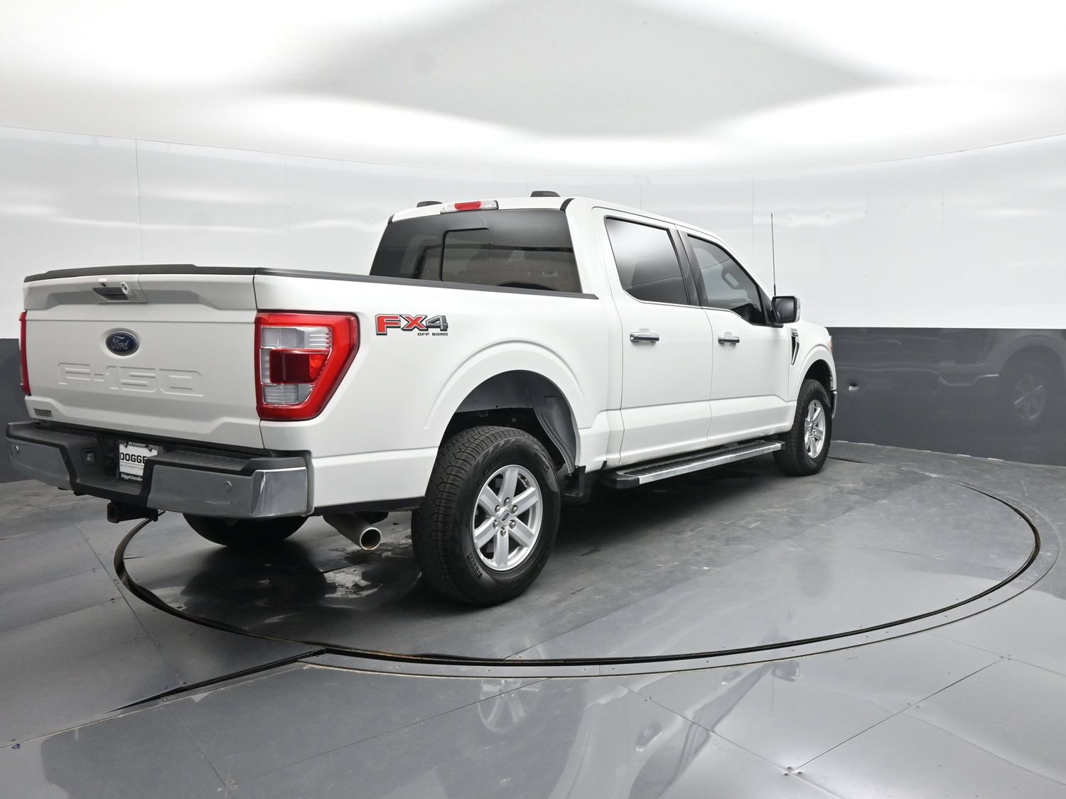 Certified 2023 Ford F150 Lariat w/ Trailer Tow Package AWD/4WD image 10