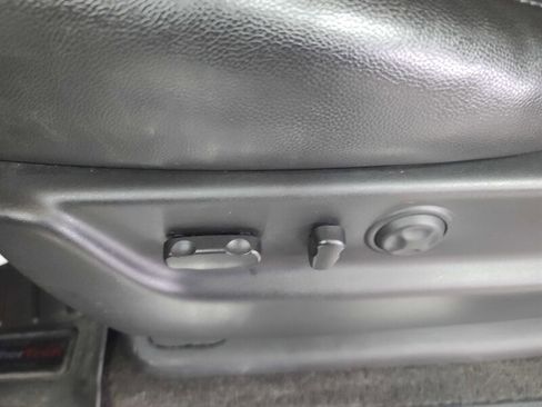 Used 2012 Chevrolet Suburban LTZ image 34