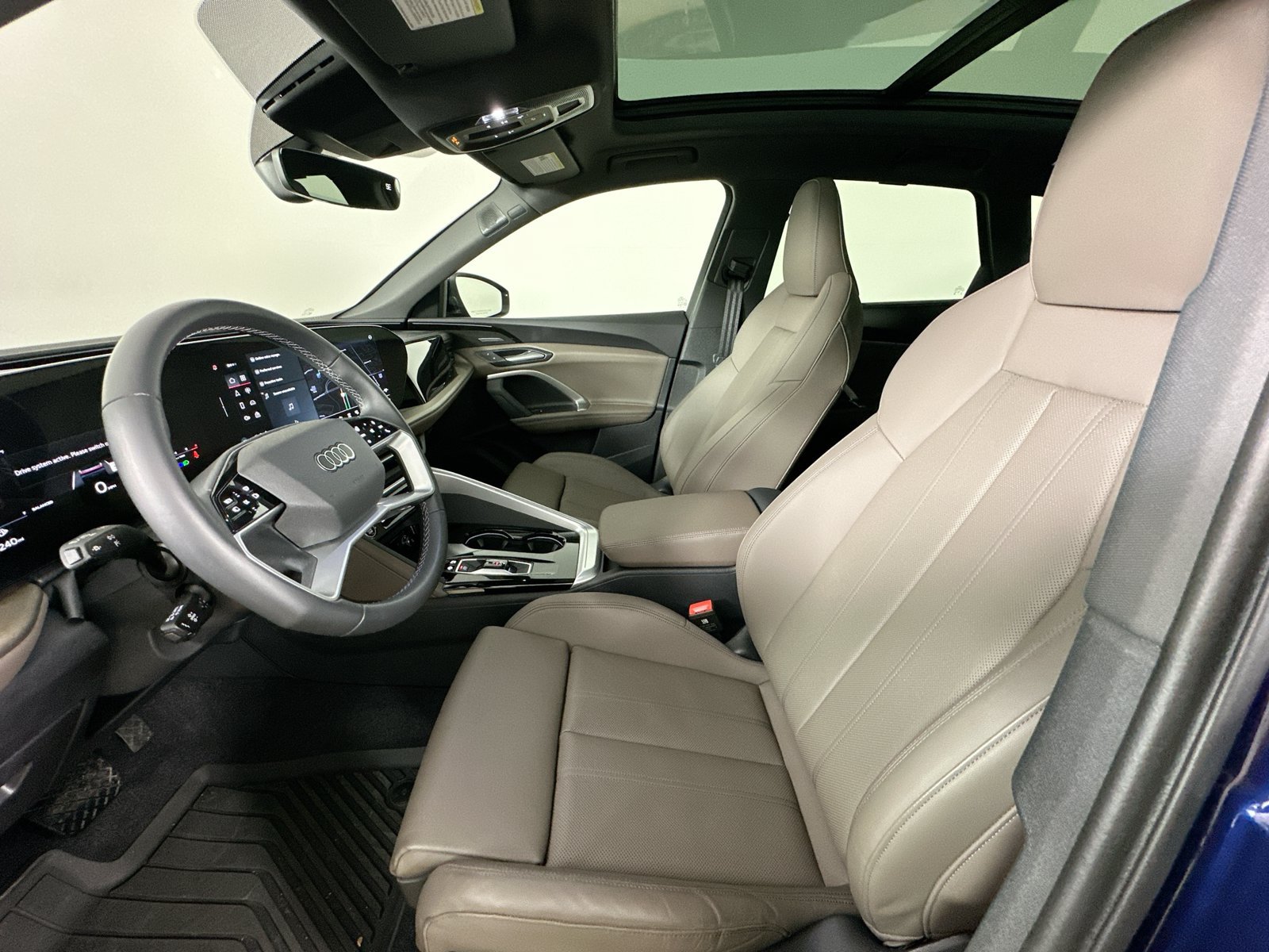 Certified 2025 Audi Q5 Premium Plus AWD/4WD image 32